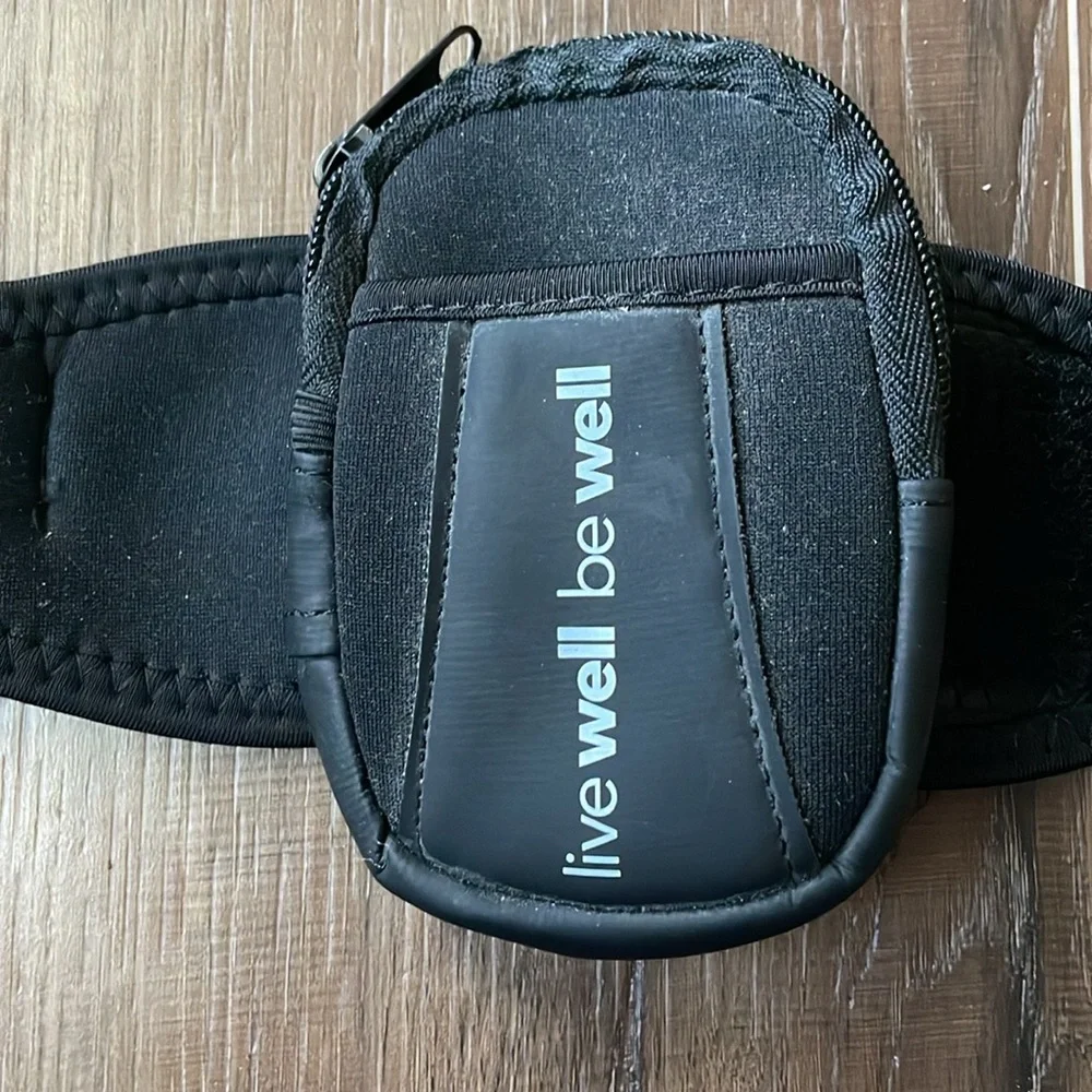 Adjustable black armband cell phone holder case